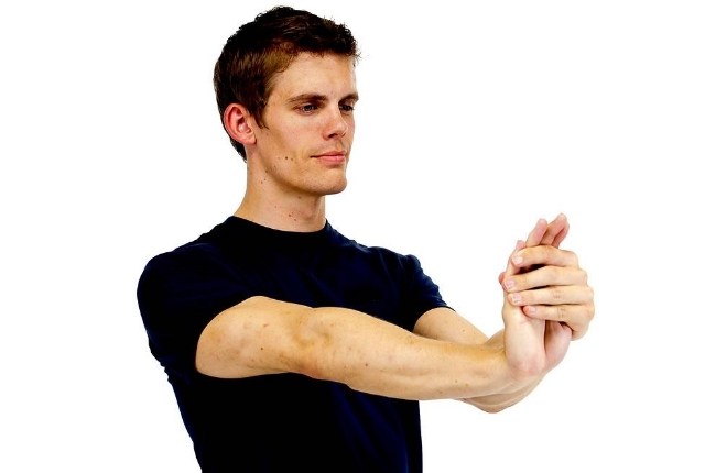 Stretching-the-Wrists-